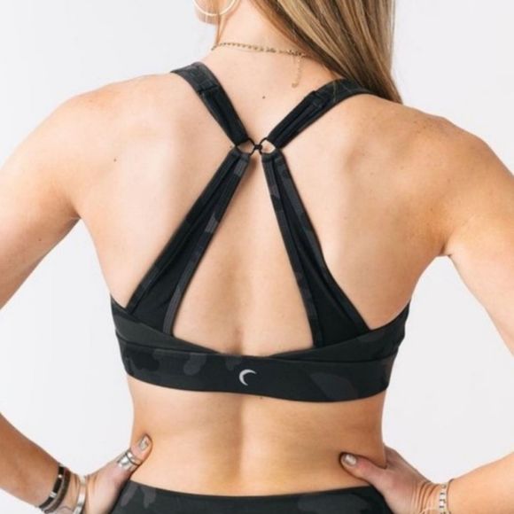 ZYIA Black Forest Camo Adjustable Mesh Sports Bra, Size Large - Picture 8 of 8